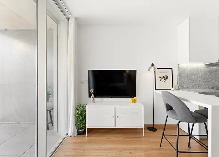 New Luxurious, Spacious With Parking Vila Nova de Gaia