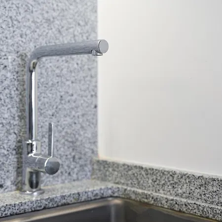 New Luxurious, Spacious With Parking Appartement