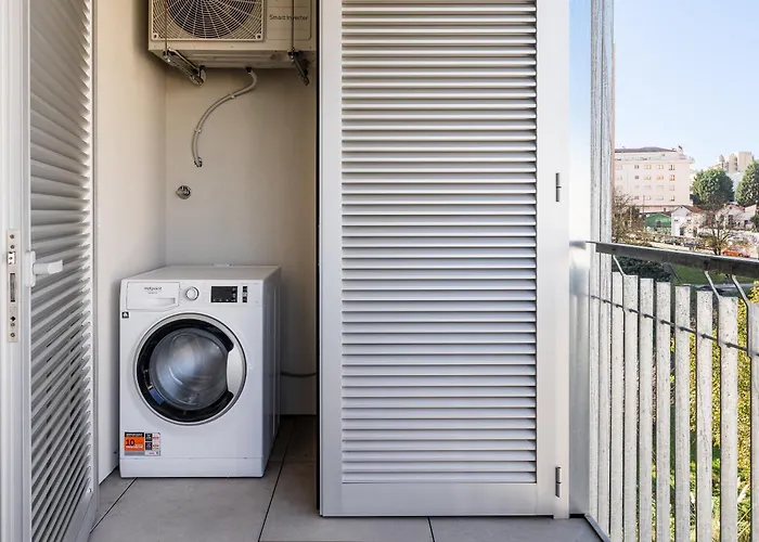 New Luxurious, Spacious With Parking * Vila Nova de Gaia